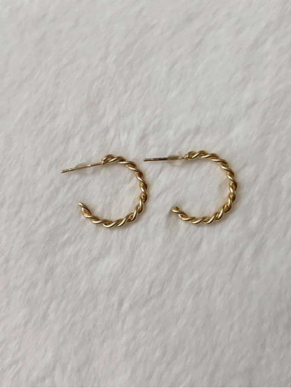 5/$15 🩷 MUST BUNDLE Twisted Gold Hoop Earrings - Women Jewelry